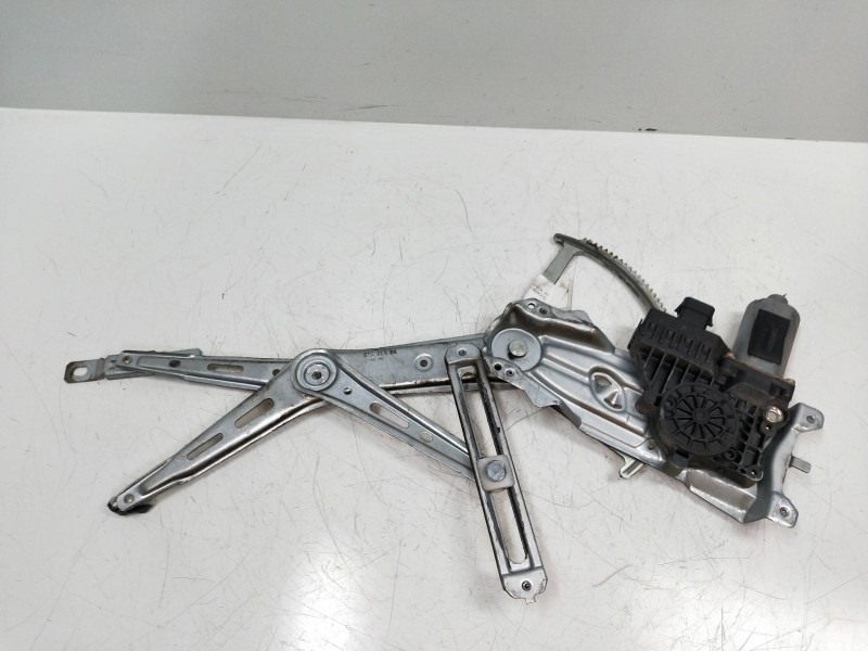 Recambio de elevalunas delantero derecho para opel zafira a 2.0 dti referencia OEM IAM 101256XXX  5P