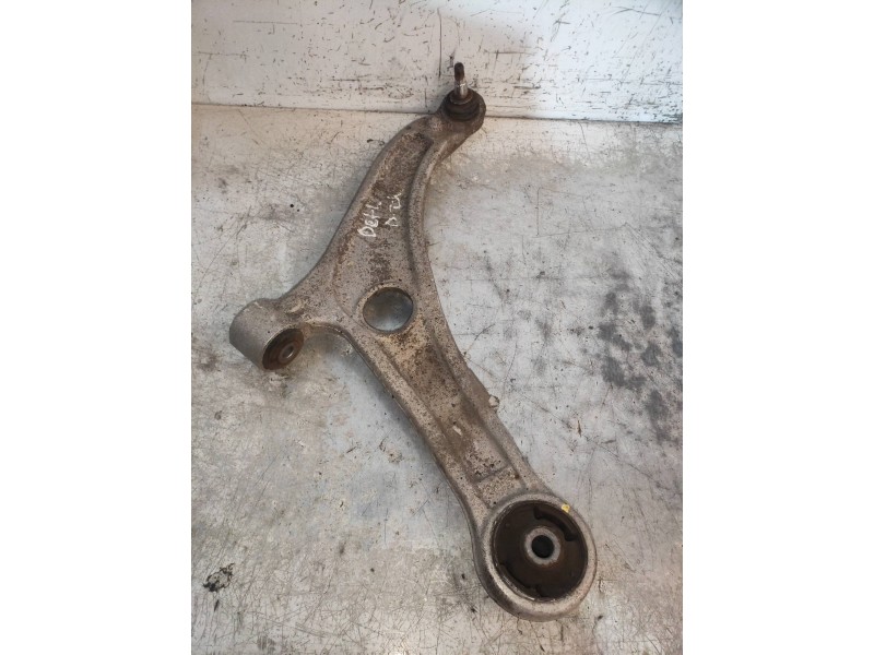 Recambio de brazo suspension inferior delantero derecho para hyundai i40 cw gl tecno referencia OEM IAM   