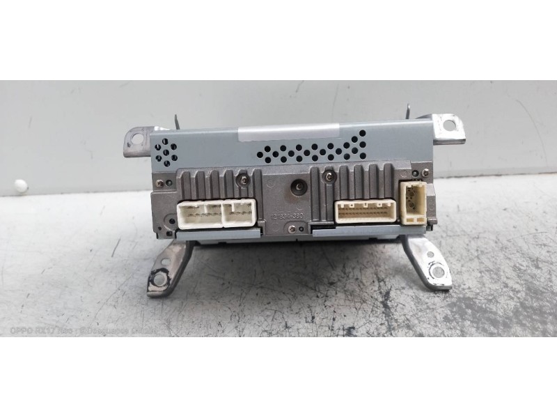 Recambio de sistema audio / radio cd para toyota land cruiser (j15) basis referencia OEM IAM 8612060M10 1230005030C101 