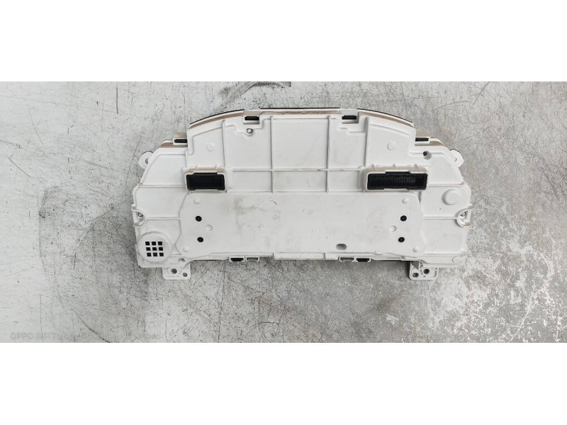 Recambio de cuadro instrumentos para toyota land cruiser (j15) basis referencia OEM IAM 838006AK40C  