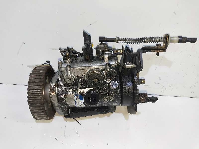 Recambio de bomba inyeccion para fiat bravo (182) 1.9 diesel referencia OEM IAM R8444B610 LUCAS 