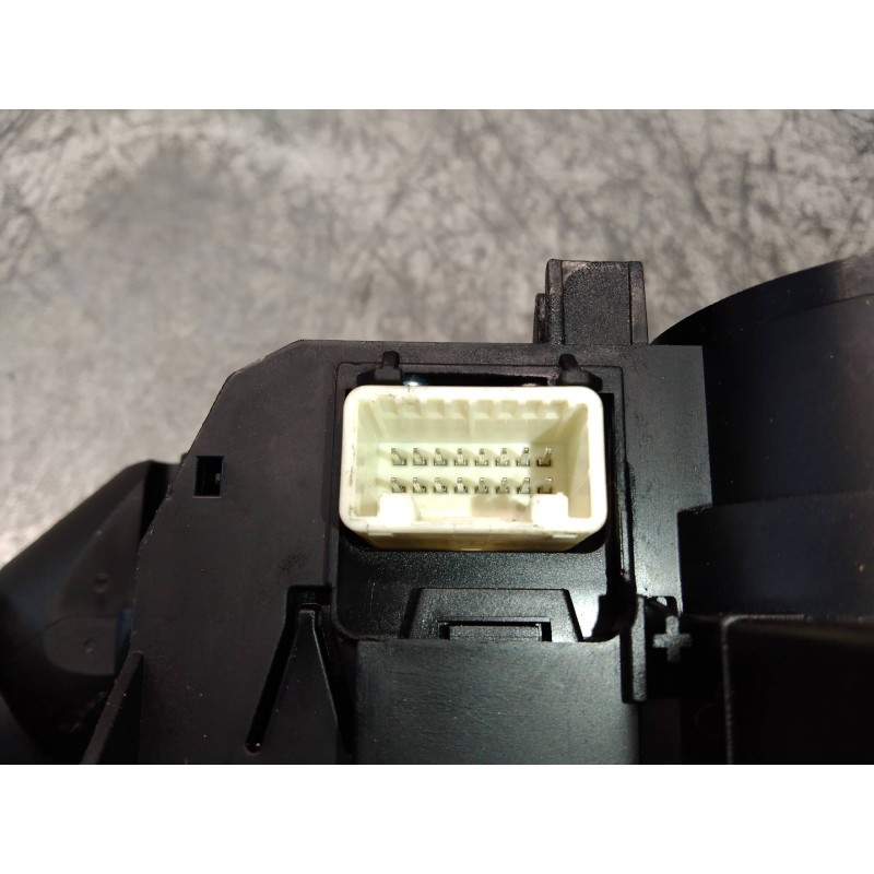Recambio de mando luces para mazda 6 kombi (gh) 2.0 crtd 140cv active sw referencia OEM IAM GS1R66120A6H DF7566122 DF7466128