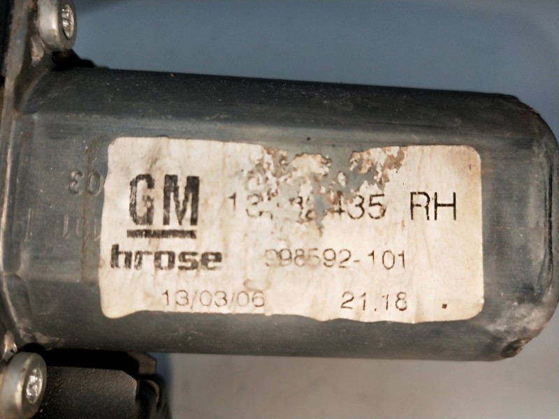 Recambio de elevalunas delantero derecho para opel zafira b 1.9 cdti referencia OEM IAM 998592101  5P