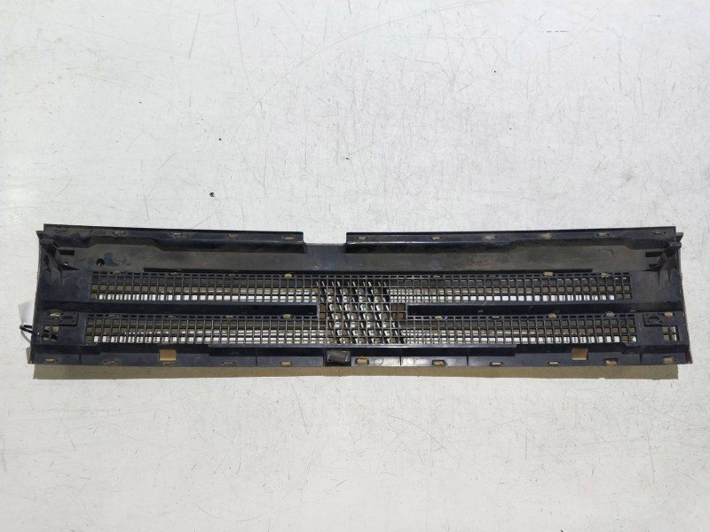 Recambio de rejilla delantera para fiat tipo (160) 1.8 cat referencia OEM IAM   