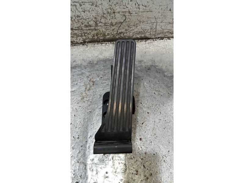 Recambio de potenciometro pedal para mercedes clase e (w212) lim. e 300 cdi blueefficiency (212.025) referencia OEM IAM A2043000