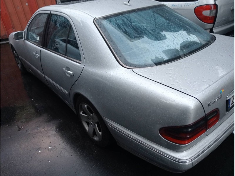 mercedes clase e (w210) berlina diesel del año 2002