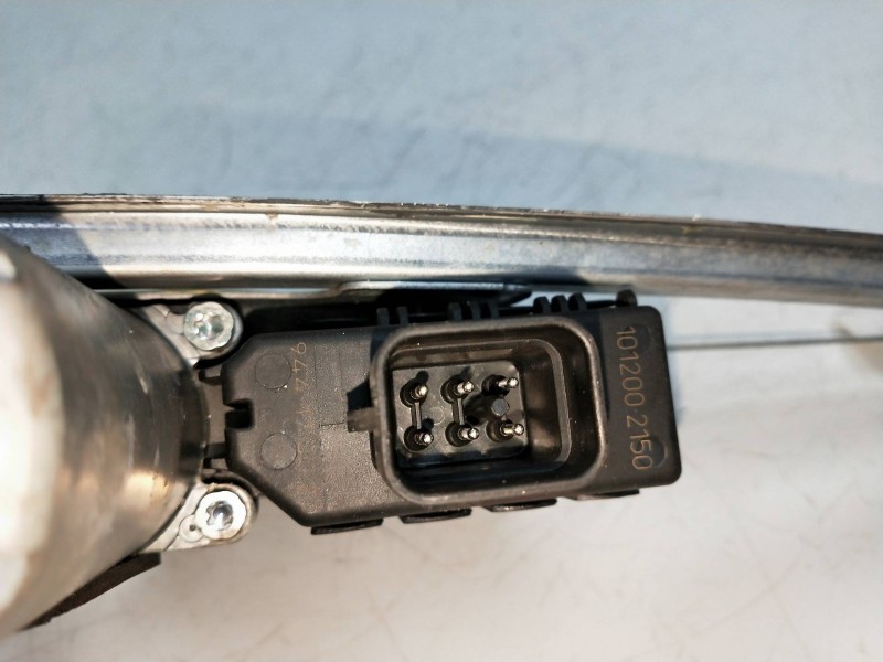 Recambio de elevalunas trasero derecho para opel zafira b 1.9 cdti referencia OEM IAM   5P