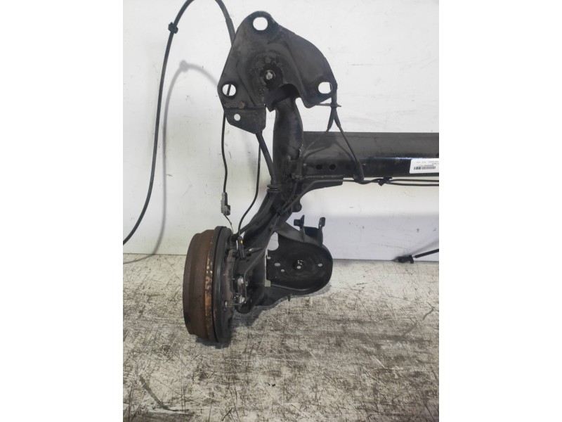 Recambio de puente trasero para dacia lodgy ambiance referencia OEM IAM TAMBOR  