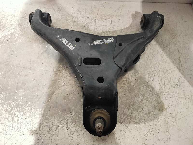 Recambio de brazo suspension superior delantero derecho para ford ranger (tke) doppelkabine 4x4 xlt referencia OEM IAM EB3C3084B