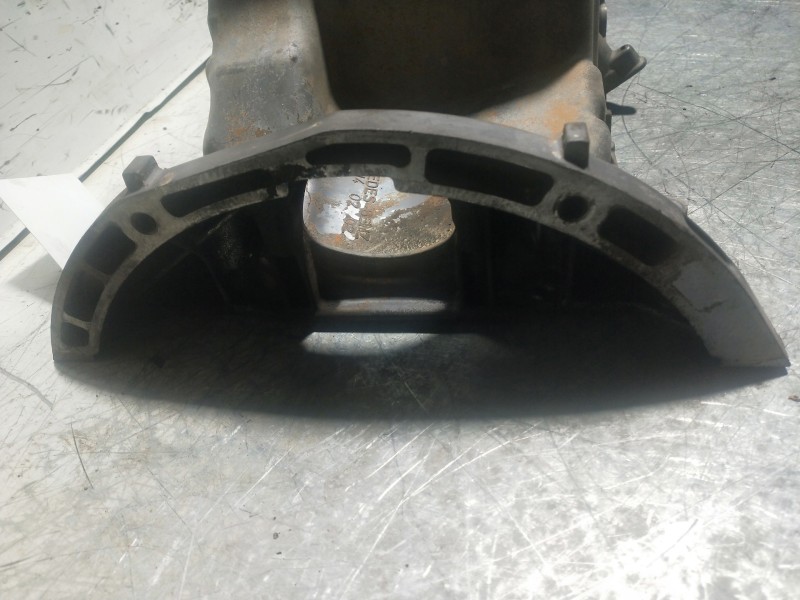 Recambio de carter para mercedes sprinter 02.00  caja abierta 411 cdi (904.612-613) referencia OEM IAM 6110140202  
