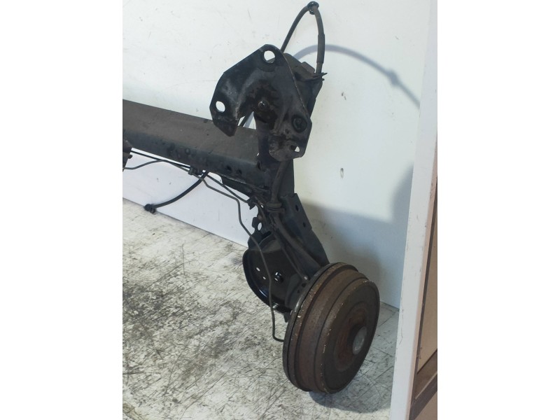 Recambio de puente trasero para dacia lodgy ambiance referencia OEM IAM TAMBOR  