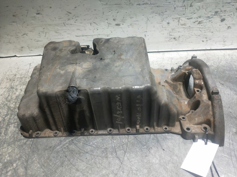 Recambio de carter para mercedes sprinter 02.00  caja abierta 411 cdi (904.612-613) referencia OEM IAM 6110140202  