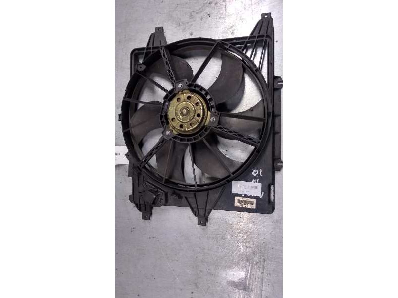 Recambio de electroventilador para renault clio ii fase ii (b/cb0) 1.2 referencia OEM IAM 9020938 7700428659J GATE
