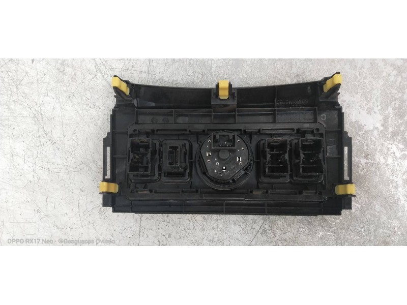 Recambio de mando multifuncion para toyota land cruiser (j15) basis referencia OEM IAM   