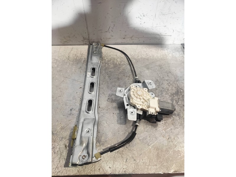 Recambio de elevalunas delantero derecho para ford transit courier ambiente referencia OEM IAM ET76A23200  