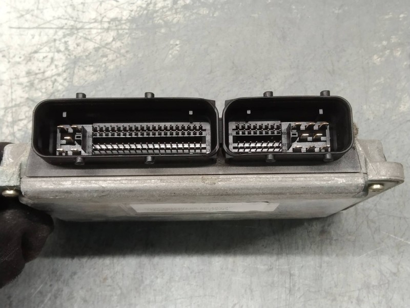 Recambio de centralita motor uce para seat toledo (1m2) signo referencia OEM IAM IAW4MVFB 036906034CP 6160063502