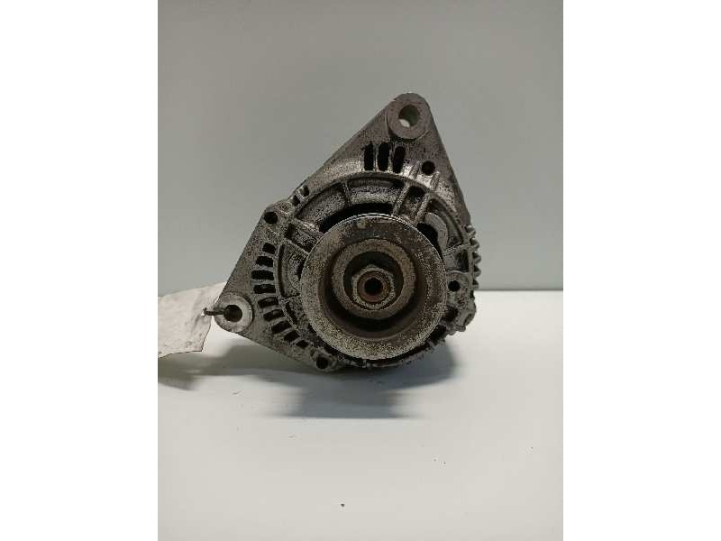Recambio de alternador para alfa romeo 164 2.0 cat referencia OEM IAM 0120485025 80A BOSCH