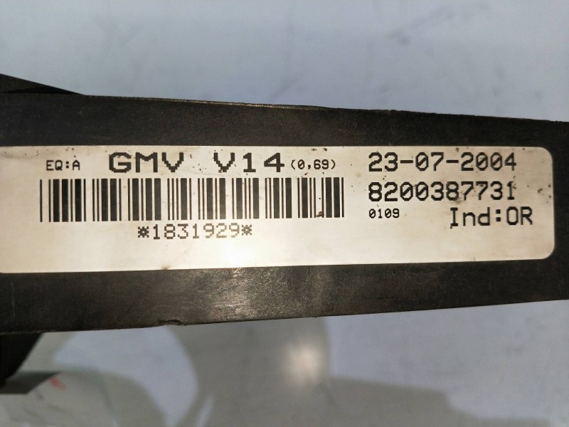 Recambio de electroventilador para renault espace iv (jk0) 1.9 dci diesel referencia OEM IAM 8200387731  