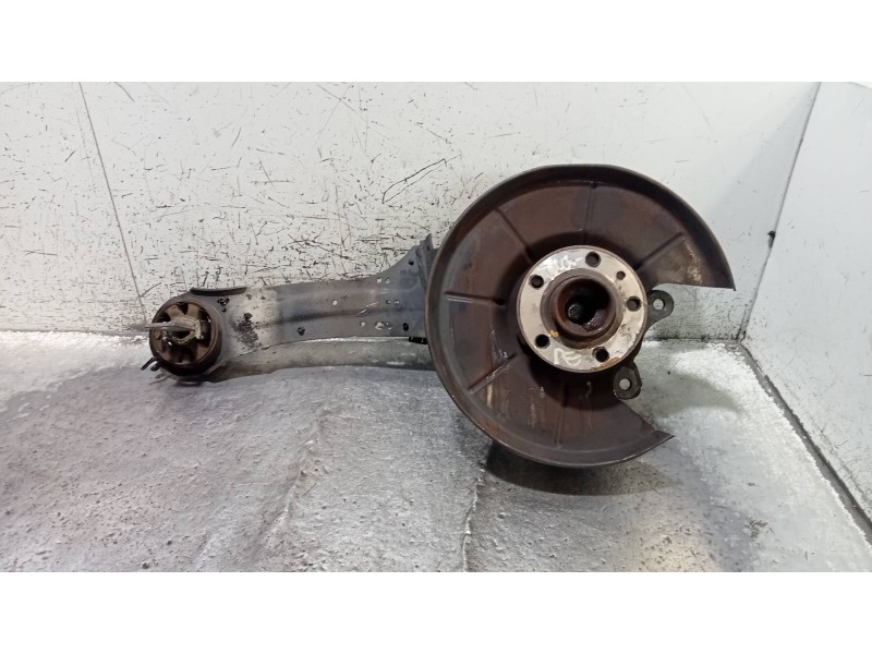 Recambio de mangueta trasera derecha para volvo v60 kombi kinetic referencia OEM IAM   