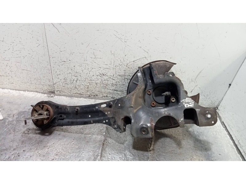 Recambio de mangueta trasera derecha para volvo v60 kombi kinetic referencia OEM IAM   