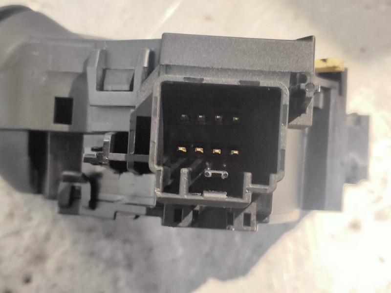 Recambio de mando luces para ford transit courier ambiente referencia OEM IAM 8A6T13335AD  