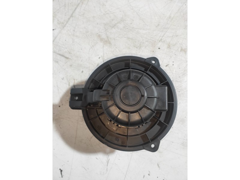 Recambio de motor calefaccion para hyundai i40 cw gl tecno referencia OEM IAM B308830520 A0550196 A0817120309