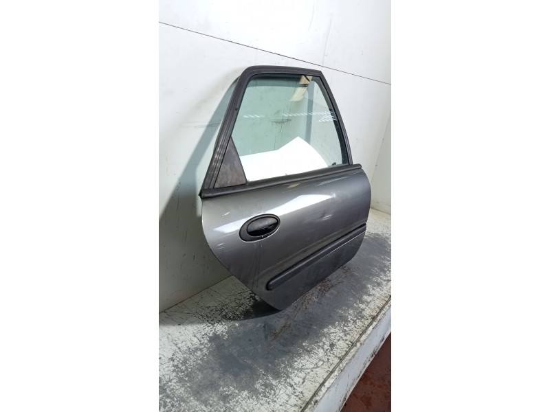 Recambio de puerta trasera derecha para renault laguna (b56) 1.8 anade referencia OEM IAM   
