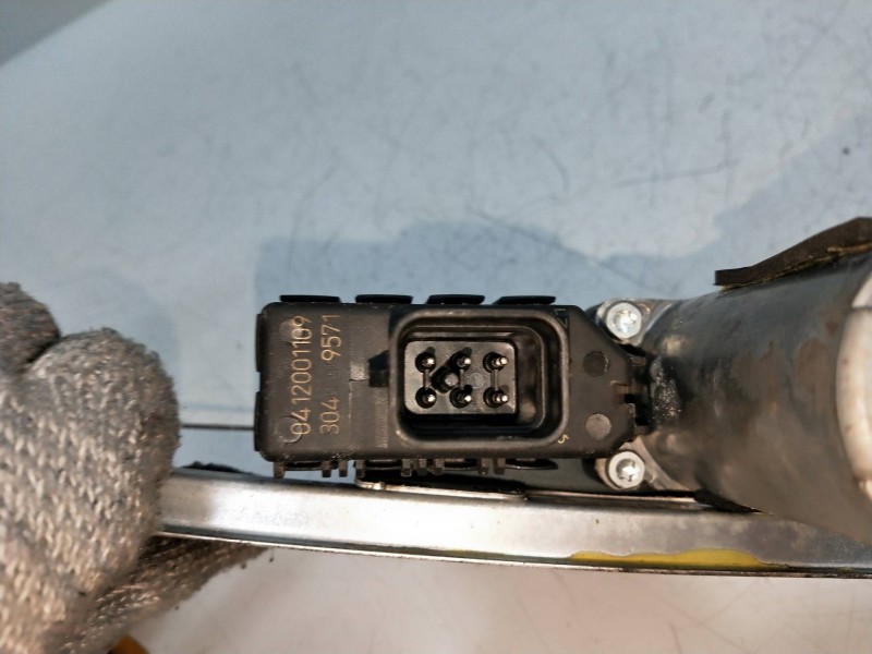 Recambio de elevalunas trasero derecho para opel zafira b 1.7 16v cdti referencia OEM IAM 13132232 994744103 5P