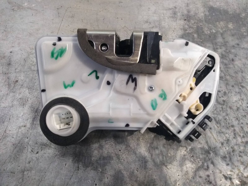 Recambio de motor cierre centralizado delantero derecho para citroen c1 urban ride referencia OEM IAM   