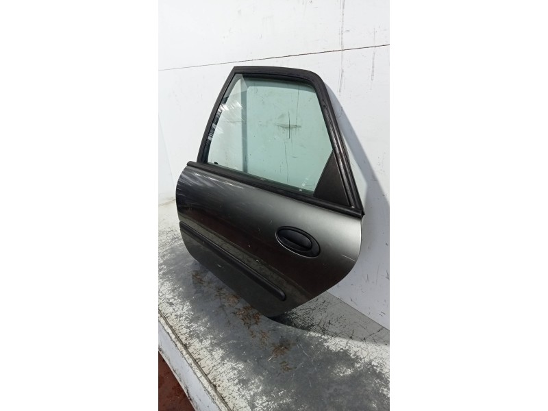 Recambio de puerta trasera izquierda para renault laguna (b56) 1.8 anade referencia OEM IAM   