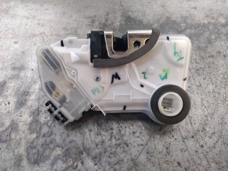 Recambio de motor cierre centralizado delantero izquierdo para citroen c1 urban ride referencia OEM IAM   