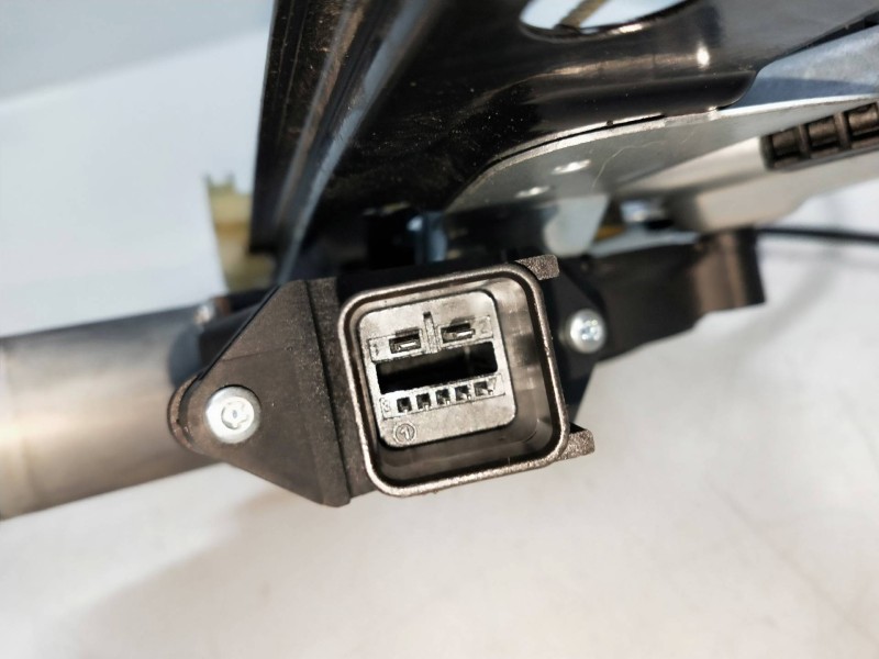 Recambio de elevalunas delantero izquierdo para opel zafira (c) referencia OEM IAM 20951581 966435201 5P