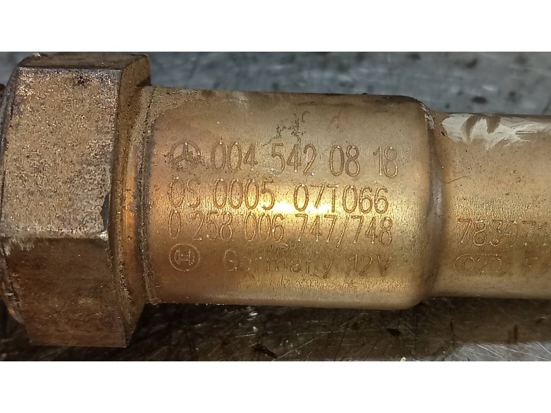 Recambio de sonda lambda para mercedes clase s (w221) berlina 450 l (221.170) referencia OEM IAM 0258006747 0045420818 