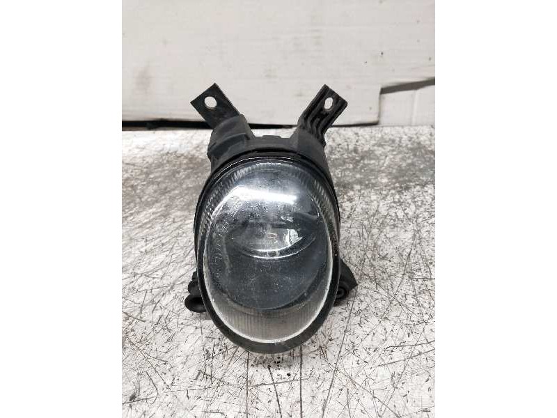 Recambio de faro antiniebla derecho para audi a4 berlina (8e) referencia OEM IAM    Recambio de faro antiniebla derecho para audi a4 berlina (8e) referencia OEM IAM