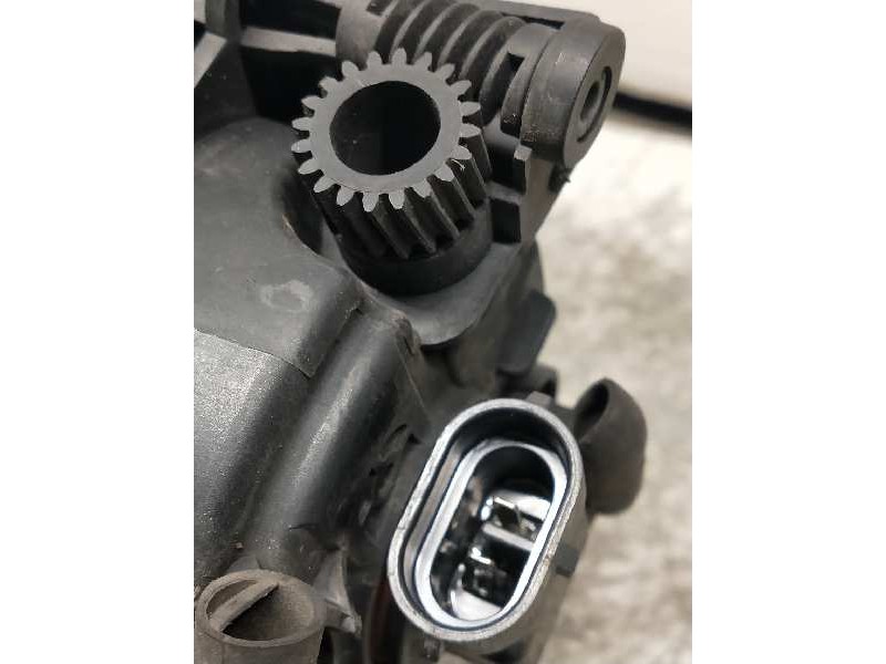 Recambio de faro antiniebla derecho para audi a4 berlina (8e) referencia OEM IAM    Recambio de faro antiniebla derecho para audi a4 berlina (8e) referencia OEM IAM