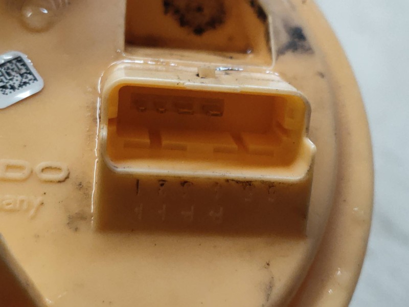 Recambio de bomba combustible para fiat panda (169) 1.3 jtd cat referencia OEM IAM A2C53119527 51806985 