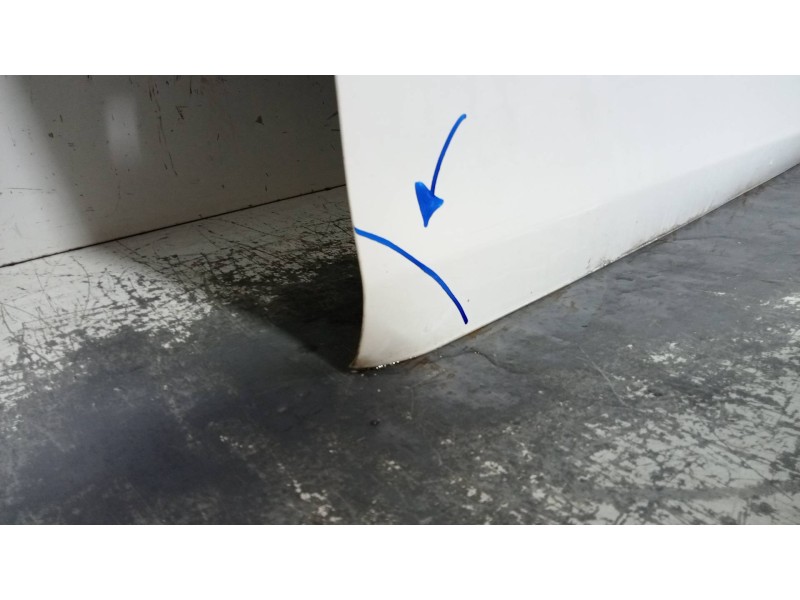 Recambio de puerta delantera derecha para peugeot 308 access referencia OEM IAM   