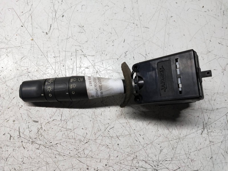 Recambio de mando luces para peugeot 206 berlina xt referencia OEM IAM 96307460ZL 34422001 