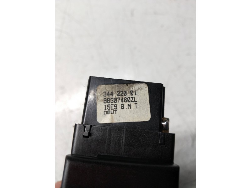 Recambio de mando luces para peugeot 206 berlina xt referencia OEM IAM 96307460ZL 34422001 