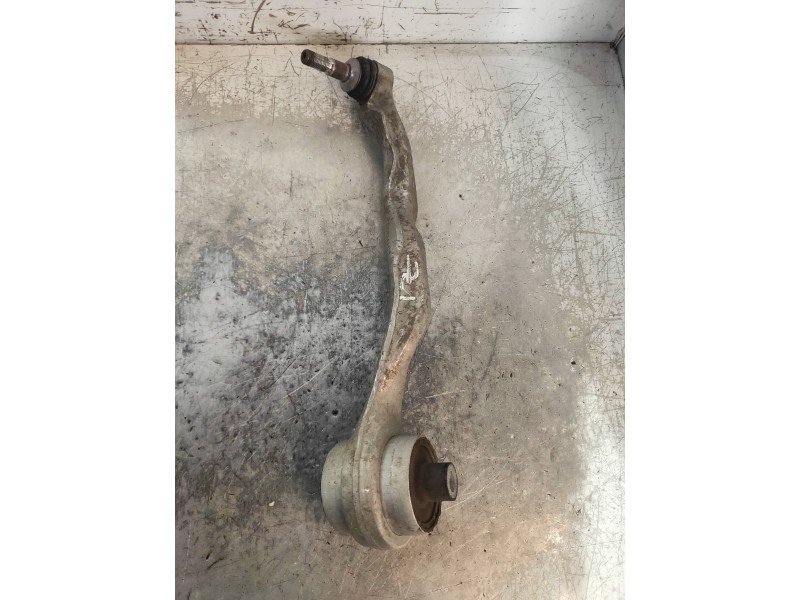 Recambio de brazo suspension inferior delantero izquierdo para bmw serie 3 lim. (f30) 318d m sport referencia OEM IAM 11817315  