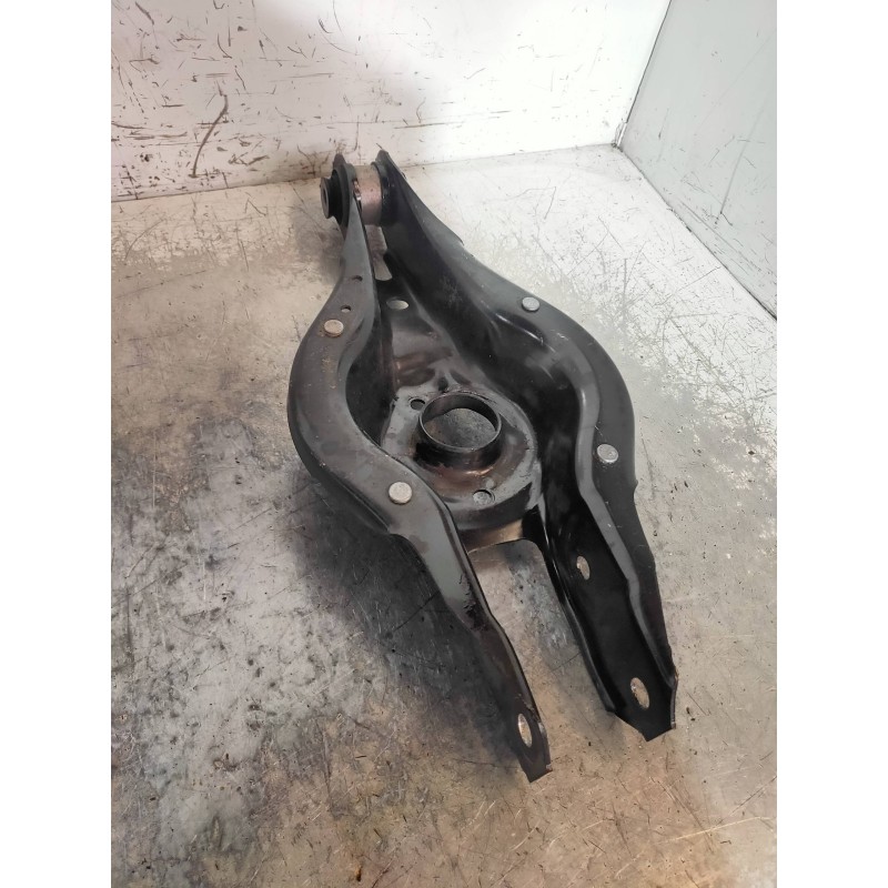 Recambio de brazo suspension inferior trasero derecho para bmw serie 3 lim. (f30) 318d m sport referencia OEM IAM 33326867540 10