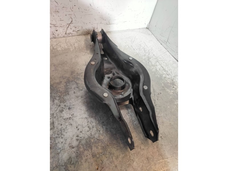 Recambio de brazo suspension inferior trasero derecho para bmw serie 3 lim. (f30) 318d m sport referencia OEM IAM 33326867540 10