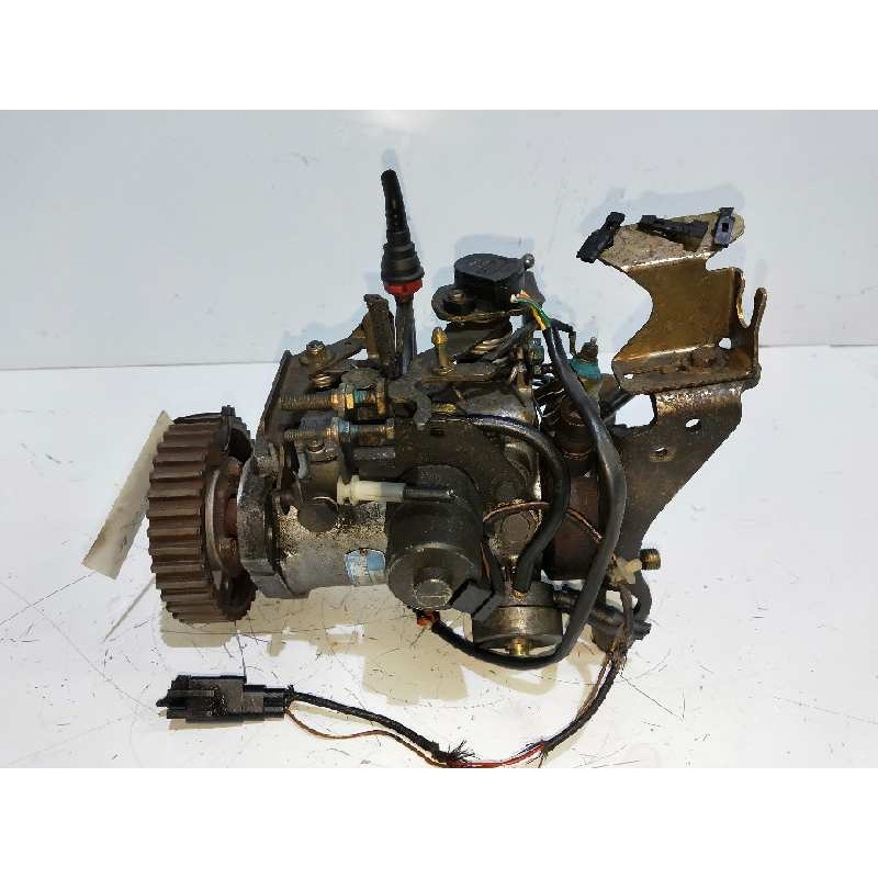Recambio de bomba inyeccion para ford mondeo berlina/familiar (fd) 1.8 turbodiesel cat referencia OEM IAM 8443B996E LUCAS 