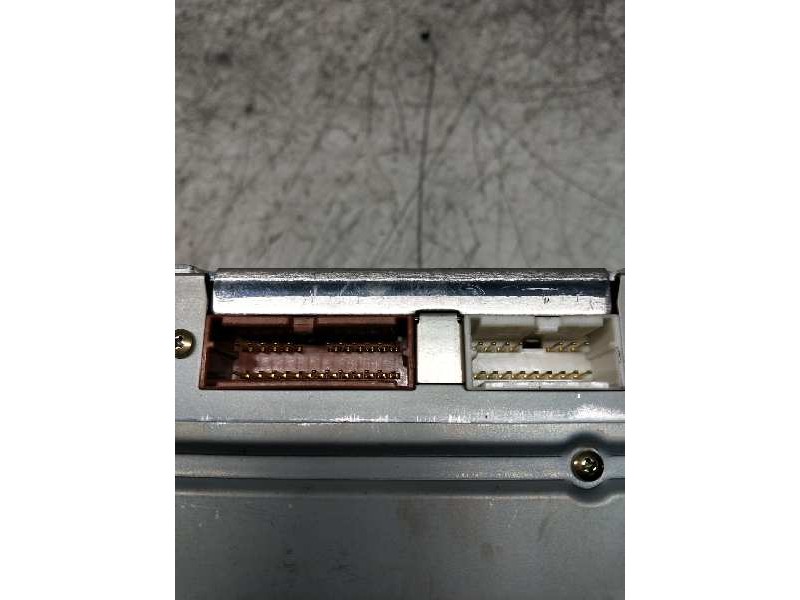 Recambio de pantalla multifuncion para nissan primera berlina (p12) tekna referencia OEM IAM 28090AV611  