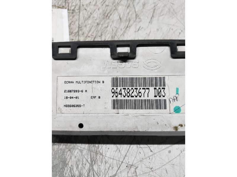 Recambio de pantalla multifuncion para citroen xsara berlina 1.6i 16v exclusive referencia OEM IAM 9643823677  