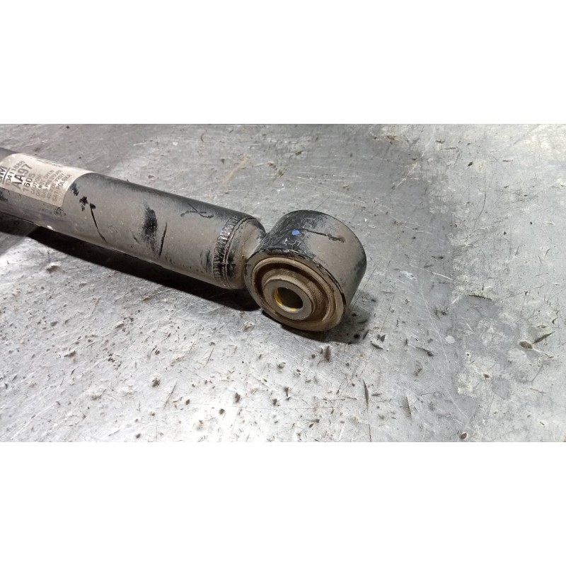Recambio de amortiguador trasero derecho para opel astra j lim. 4türig selection referencia OEM IAM 13411888 422267257 