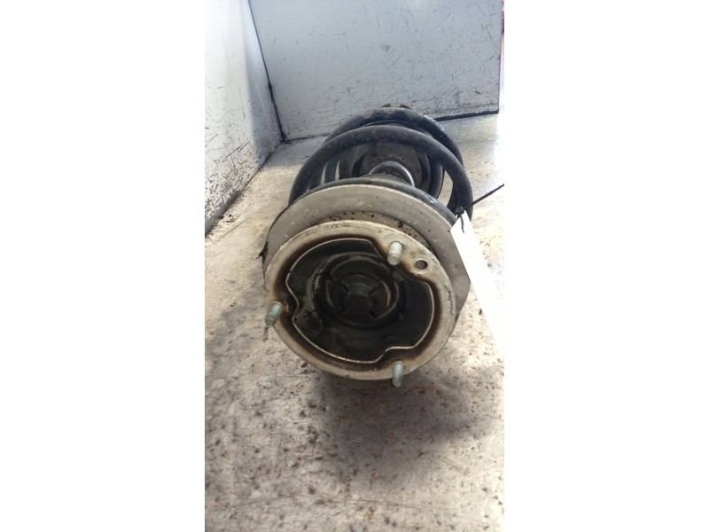 Recambio de amortiguador delantero izquierdo para bmw serie 3 berlina (e46) 328i referencia OEM IAM 31316764459  