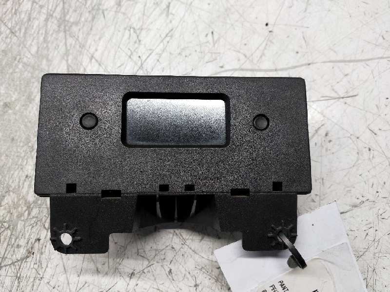 Recambio de pantalla multifuncion para peugeot 206 berlina xr referencia OEM IAM 96250976ZR  