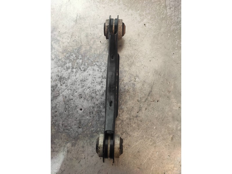 Recambio de brazo suspension superior trasero izquierdo para bmw serie 3 lim. (f30) 318d m sport referencia OEM IAM 679253905  