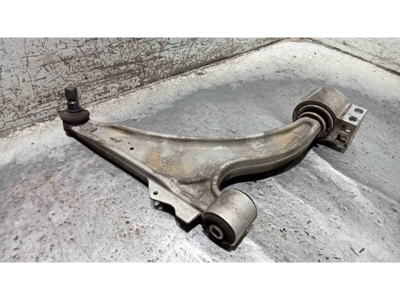 Recambio de brazo suspension inferior delantero derecho para opel astra j lim. 4türig selection referencia OEM IAM   